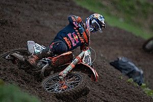 Prado, &eacute;pico top 10 en su debut en MXGP