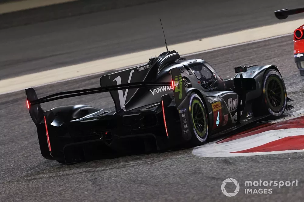 #4 Floyd Vanwall Racing Team Vanwall Vandervell 680: Esteban Guerrieri, Tristan Vautier, Ryan Briscoe
