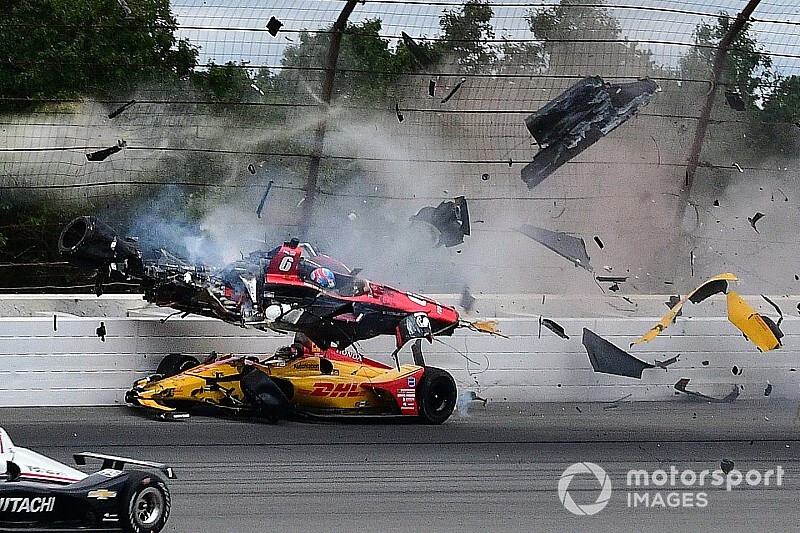 Wickens már reflexgyakorlatokat végez: videón a kitartó pilóta