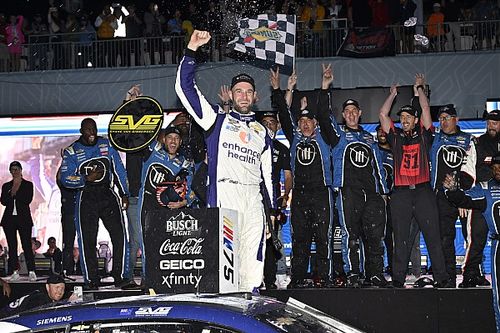 Van Gisbergen on NASCAR hopes: "My phone has been running hot"