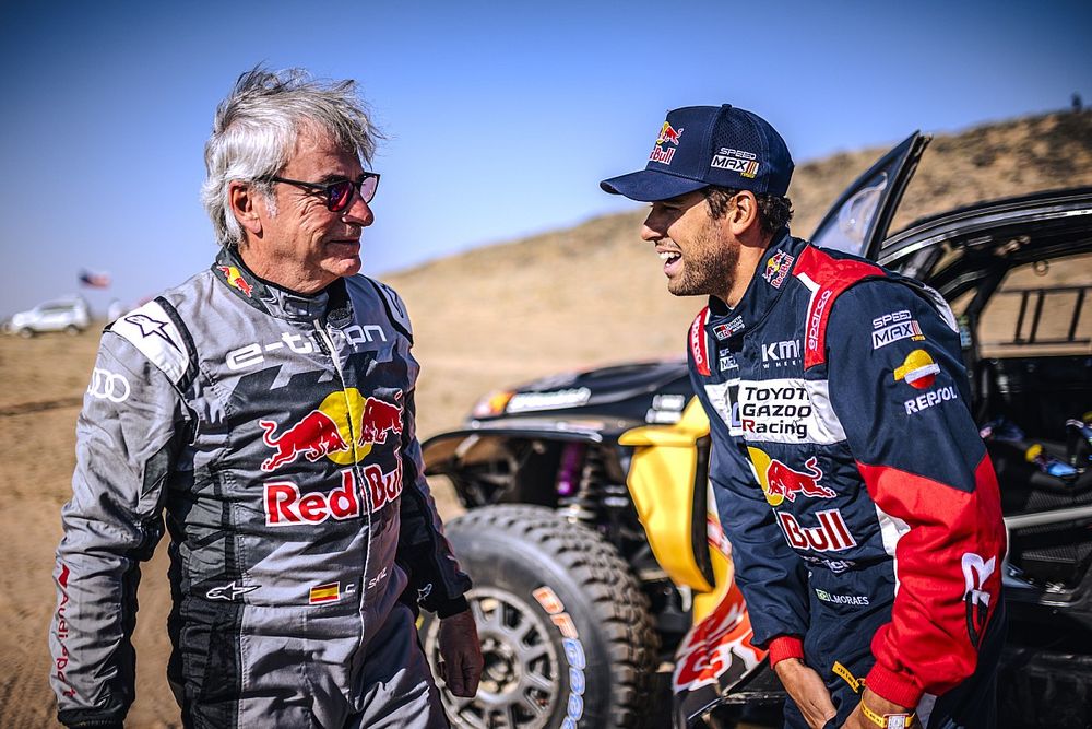 #204 Team Audi Sport Audi RS Q e-tron E2: Carlos Sainz, #206 Toyota Gazoo Racing Toyota GR DKR Hilux: Lucas Moraes