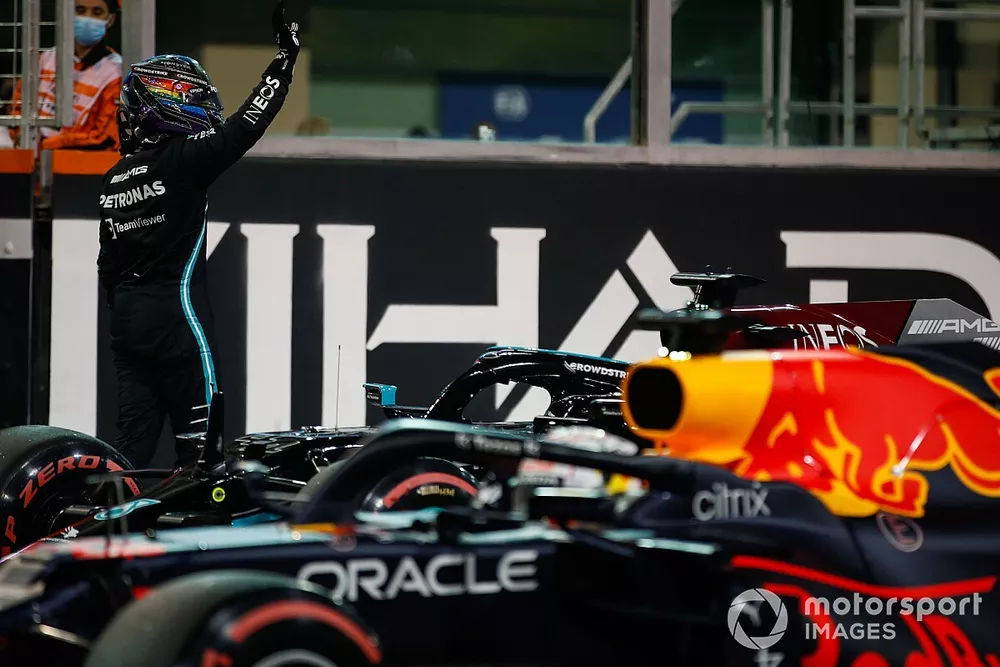 Lewis Hamilton, Mercedes, waves from the grid after Qualifying