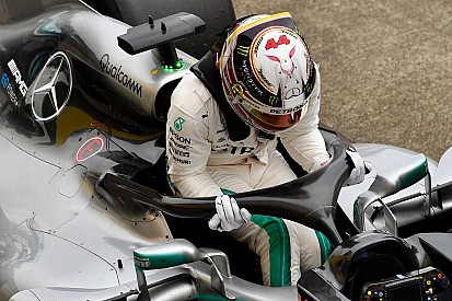 Hamilton : "Difficile de prendre la bonne décision dans ces conditions"