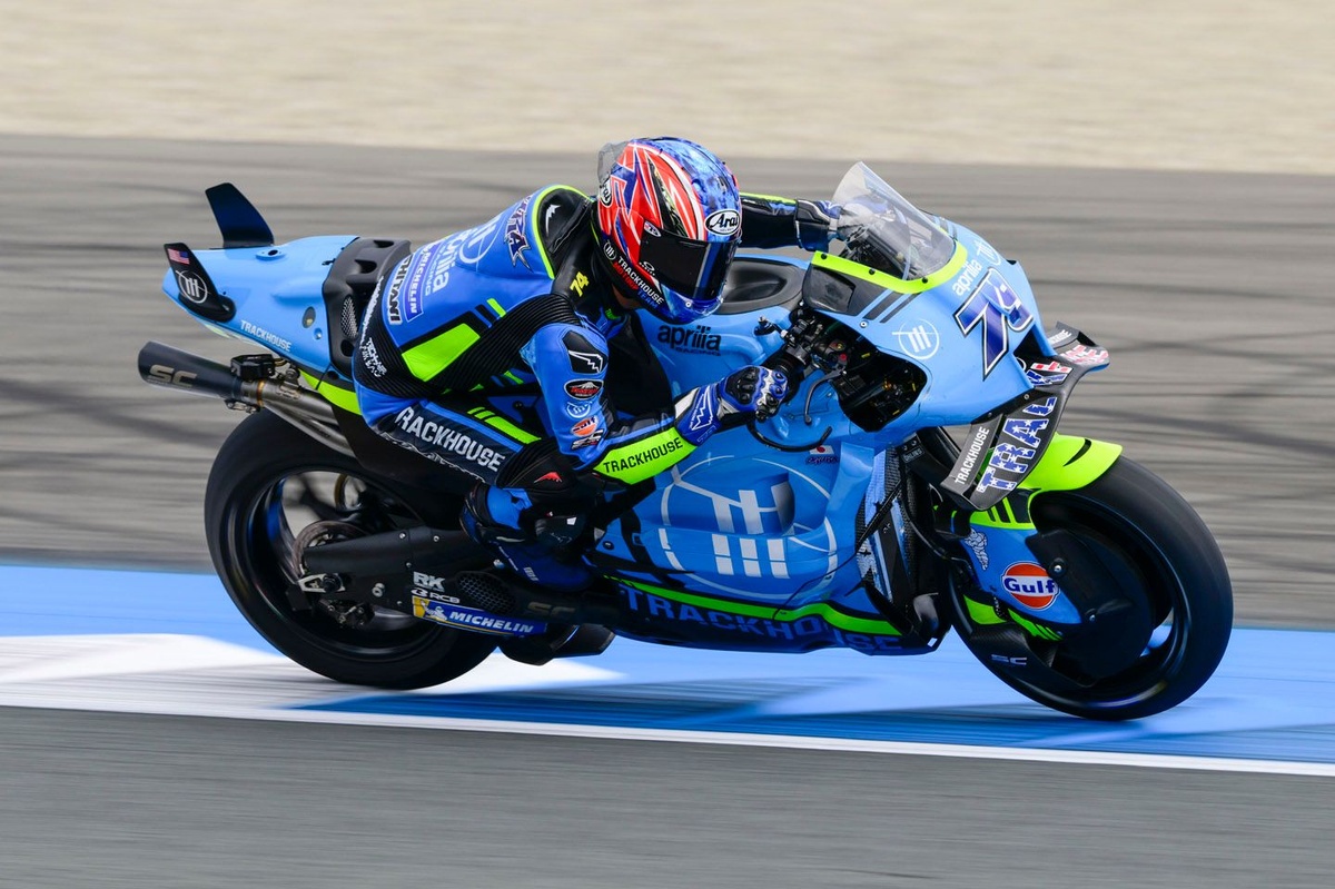 藍都　　おまとめ WRSがサポートする小椋藍選手、Moto2チャンピオン獲得