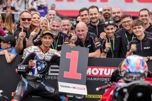 Toprak completa un fin de semana perfecto y ya es líder; Bautista regresa al podio