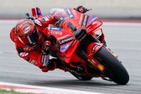 Bagnaia lidera la primera jornada en Barcelona; Mart&iacute;n acaba quinto
