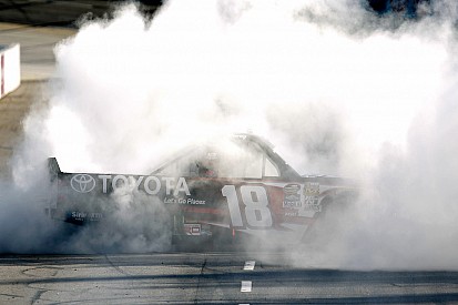 Kyle Busch unveils five-race NASCAR Truck schedule for 2017