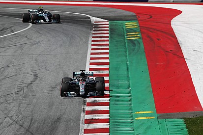 Hamilton confiesa que Mercedes no puede darse el lujo de perder puntos