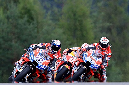 Em 2º, Lorenzo lamenta ataque de Márquez: “Dovi escapou”