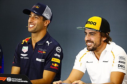Alonso admite ter recebido oferta da Red Bull; equipe nega