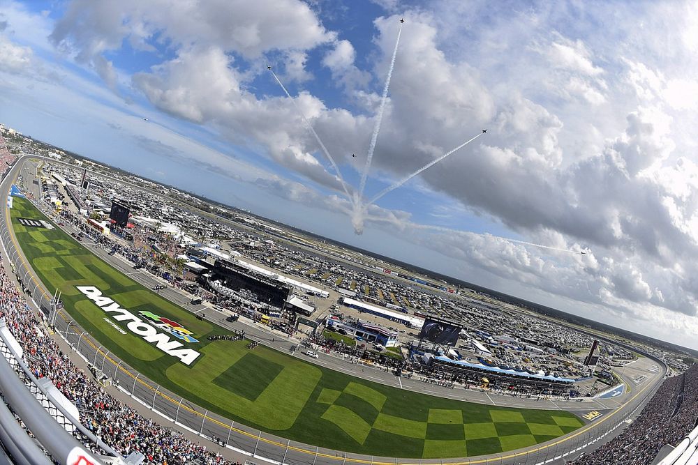 The U.S.A.F. Thunderbirds fly over prior to the start of the Daytona 500