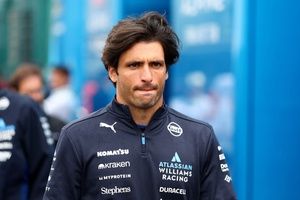 F1 - Sainz dá detalhes sobre período na Toro Rosso: 'Te colocavam em competição direta com Verstappen'