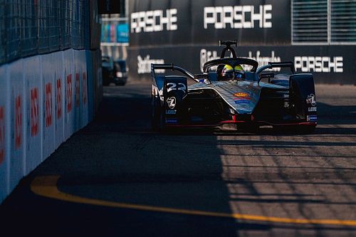 Rowland se impone en la práctica del E-Prix de Nueva York