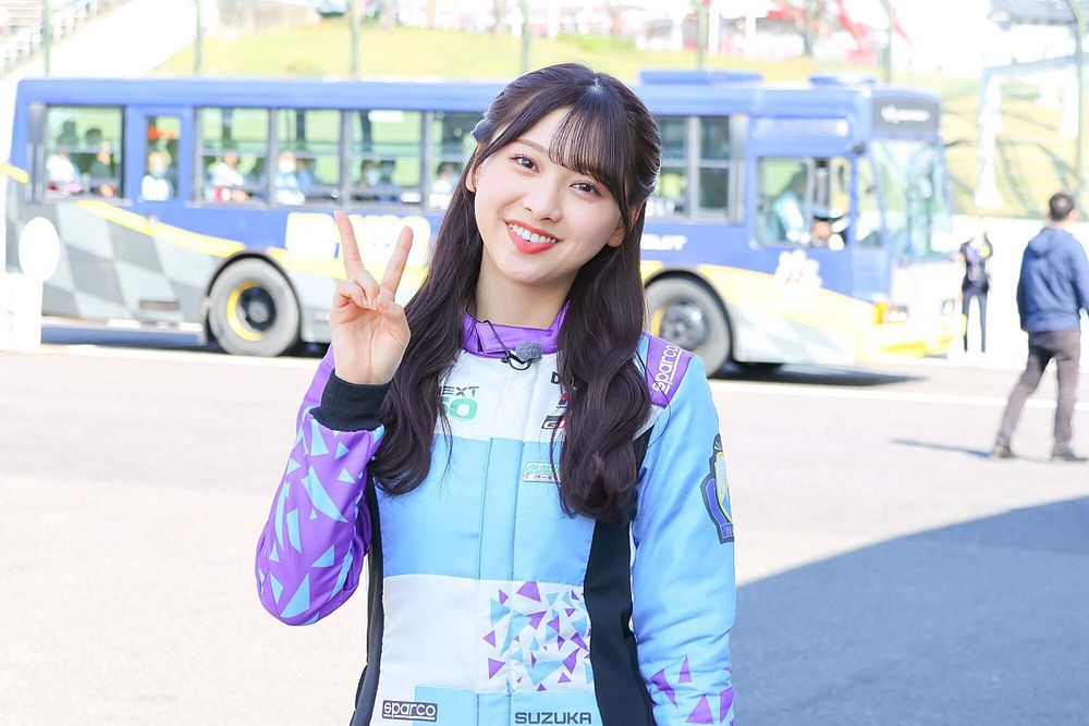 日向坂46の富田鈴花がMCに決定！ ABEMAでスーパーフォーミュラの魅力を