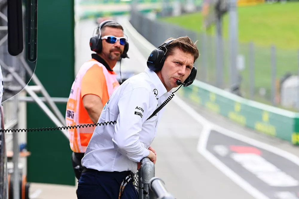 James Vowles, Team Principal, Williams Racing, on the pit wall