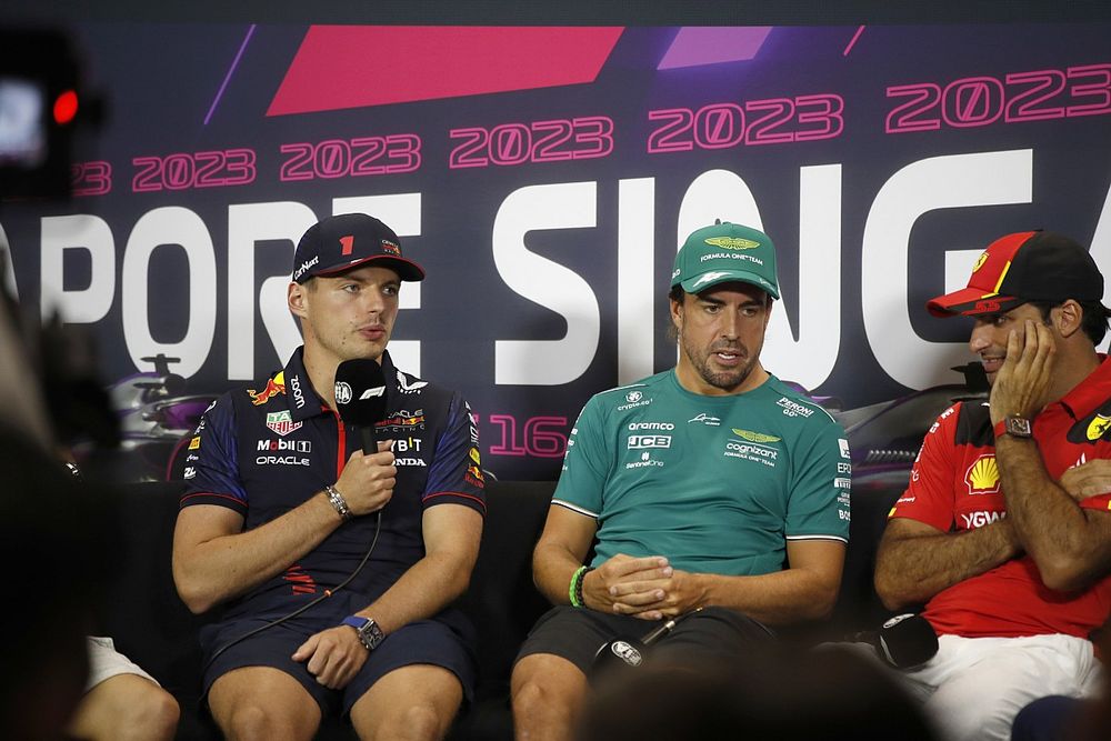 Max Verstappen, Red Bull Racing, Fernando Alonso, Aston Martin F1 Team and Carlos Sainz, Scuderia Ferrariat the press conference
