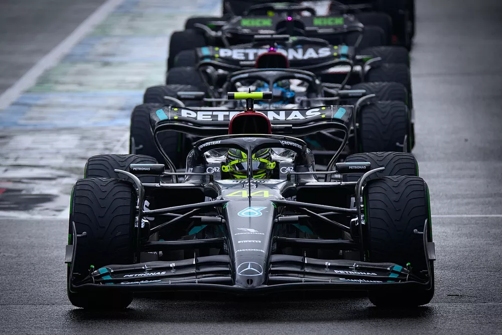 Lewis Hamilton, Mercedes W14