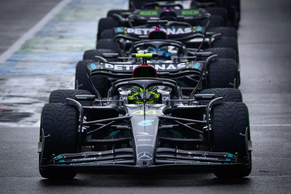 Lewis Hamilton, Mercedes W14