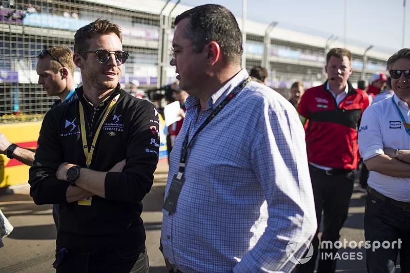 Eric Boullier visits the grid