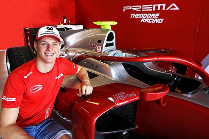 Mick Schumacher promoveert met Prema naar Formule 2