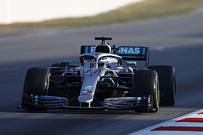 A Mercedes nyerte a kilométerek versenyét az F1-es teszteken: 2019 Vs. 2018