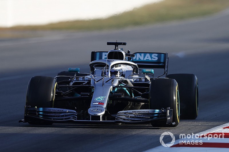 A Mercedes nyerte a kilométerek versenyét az F1-es teszteken: 2019 Vs. 2018