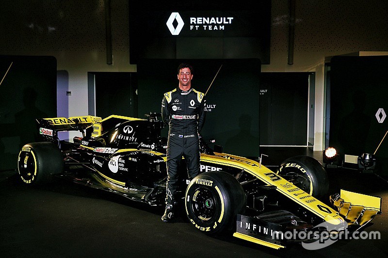 Ricciardo a fait ses débuts au volant de la Renault