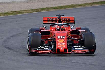 Leclerc keeps Ferrari on top in second morning of F1 test