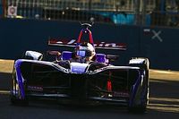 L&oacute;pez: "Este primer podio me pone muy feliz"