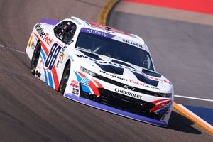 Brandon Jones earns NASCAR Xfinity finale pole; Zilisch leads title challengers