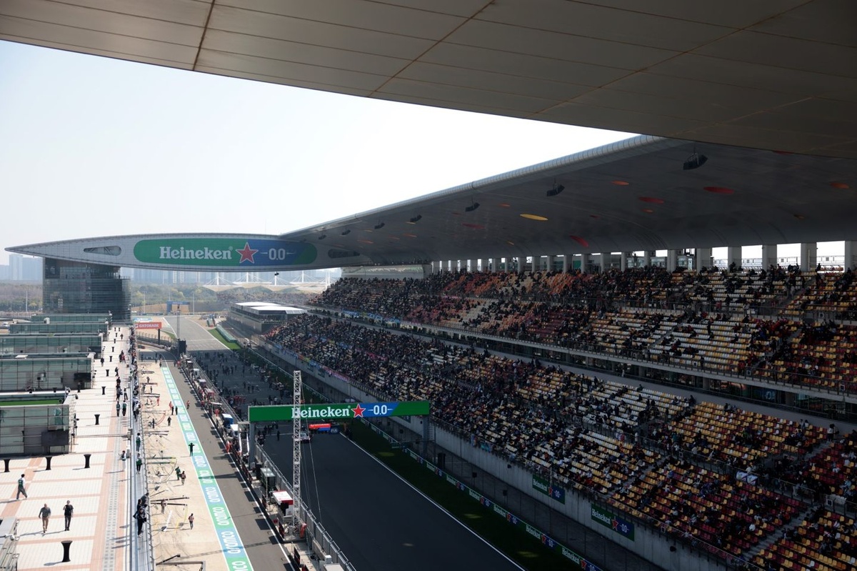 Como a F1 se compromete com um calendário recheado de 24 corridas?