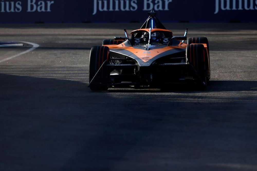 Sam Bird, NEOM McLaren Formula E Team, e-4ORCE 04