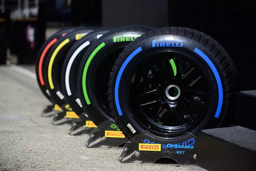 Neum&aacute;ticos Pirelli
