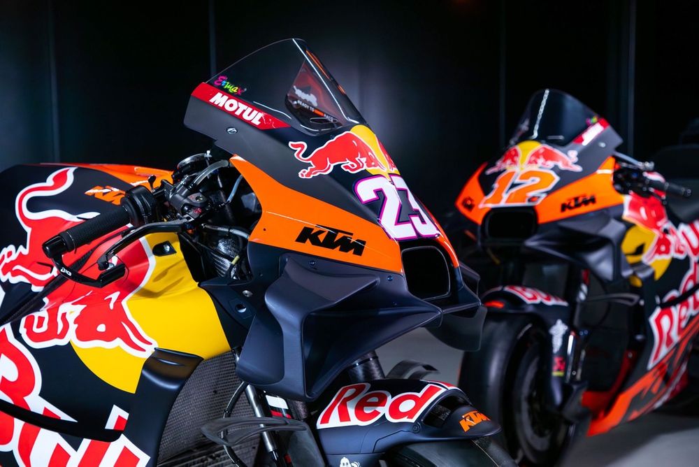 Enea Bastianini, Maverick Viñales, Red Bull KTM Tech3, bikes