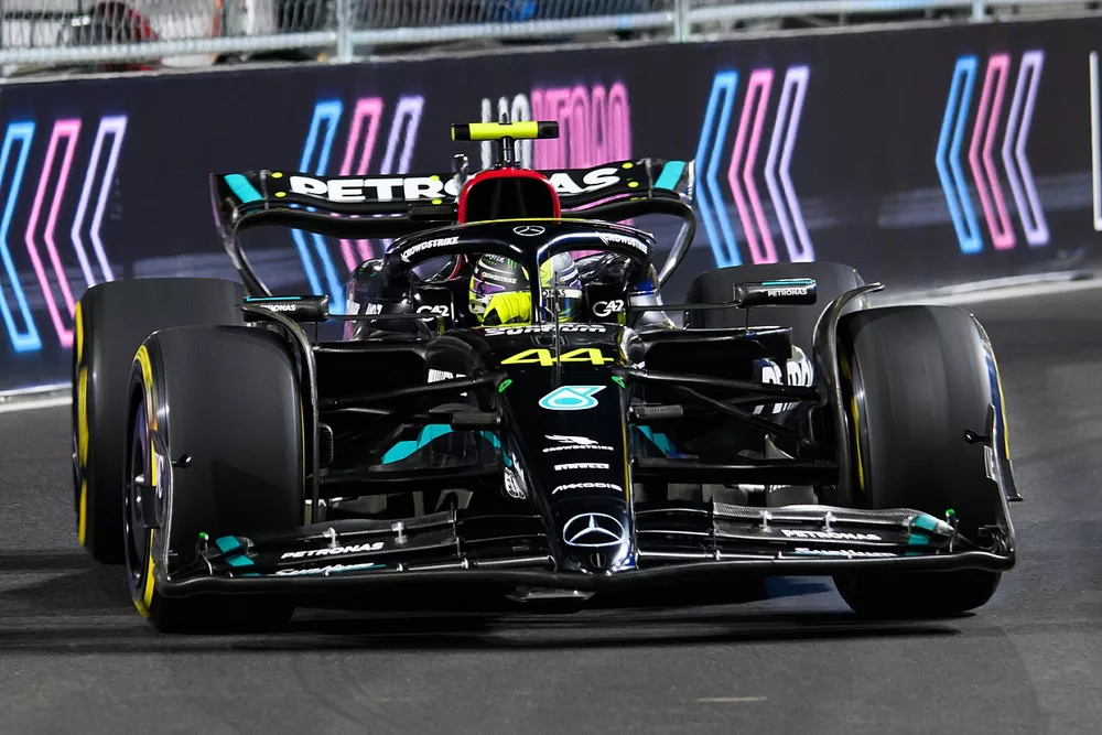 Lewis Hamilton, Mercedes W14