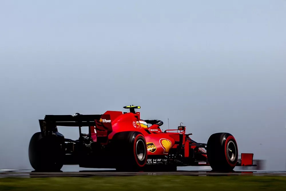 Carlos Sainz Jr., Ferrari SF21