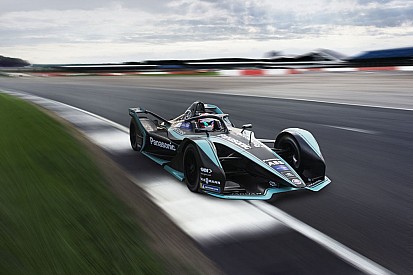 Piquet aprova fim da troca de carros nas corridas da F-E