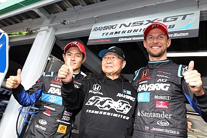 Super GT Sugo: Raybrig NSX-GT start terdepan