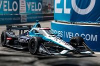 IndyCar Detroit: Kirkwood gana y Palou acaba en el muro por un toque