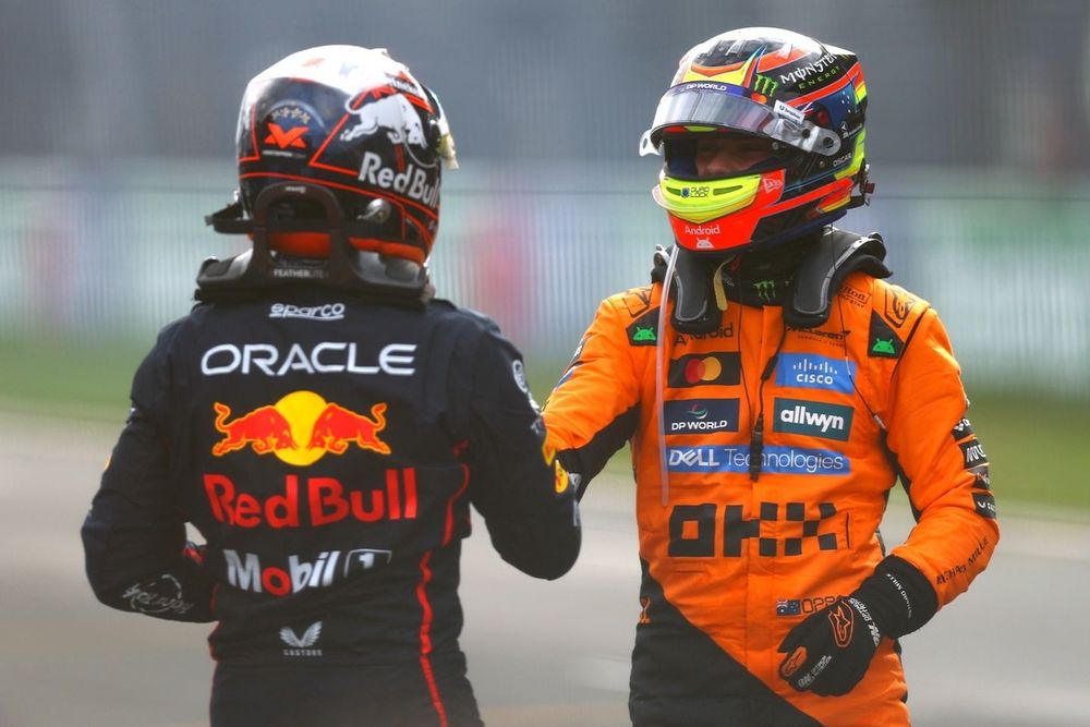 Oscar Piastri, McLaren, Max Verstappen, Red Bull Racing