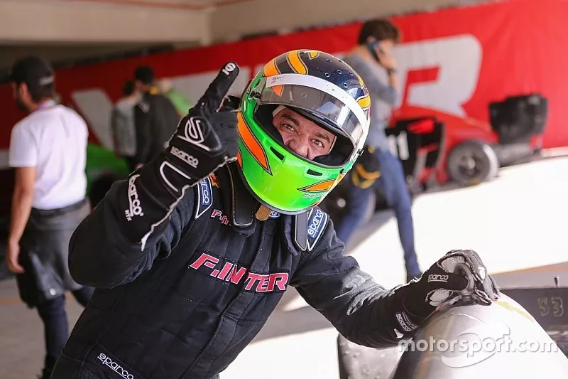 Piloto Bi&eacute; comemora a conquista da pole para a 2a Corrida da 4a Etapa de 2019 - Foto Rodrigo Ruiz - F.Inter