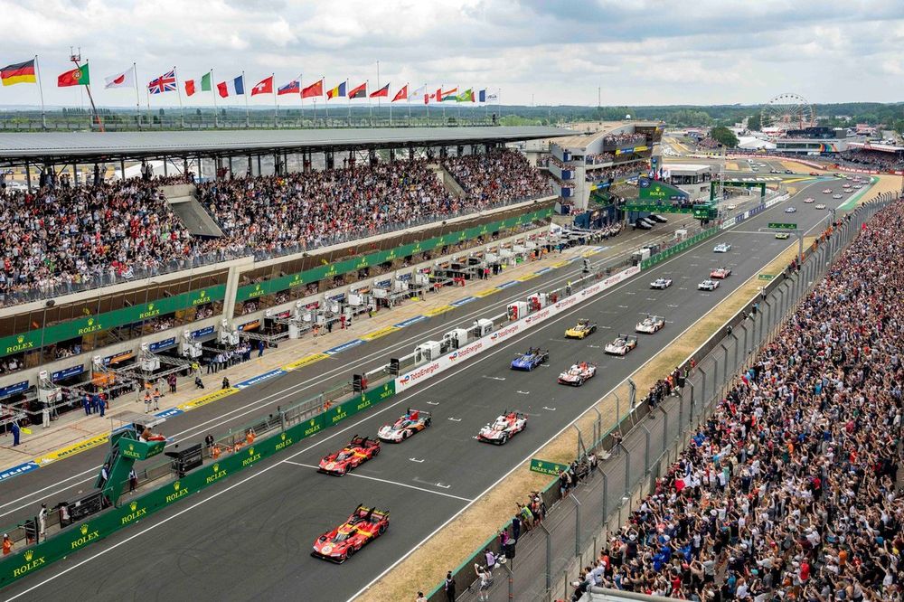 Arrancada de las 24h de Le Mans 2023