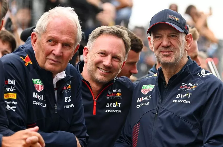 Helmut Marko consultor de Red Bull, Christian Horner director de Red Bull, Adrian Newey director de tecnolog&iacute;a Red Bull Racing