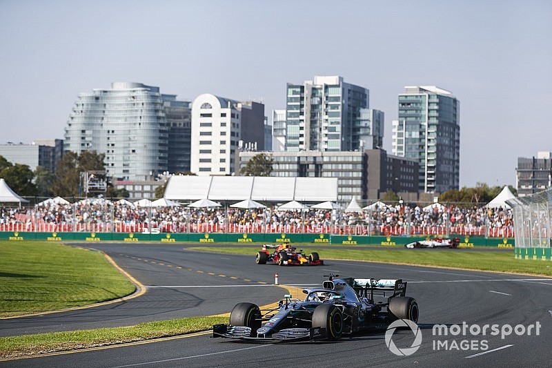 Mercedes découvre des dégâts sur le fond plat de Hamilton