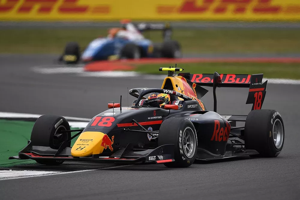 Isack Hadjar, Hitech GP