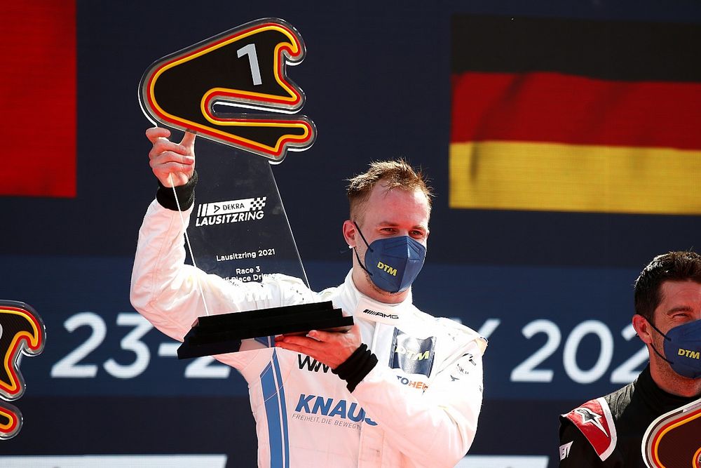 Podium: Race winner Philip Ellis, Mercedes AMG Team Winward