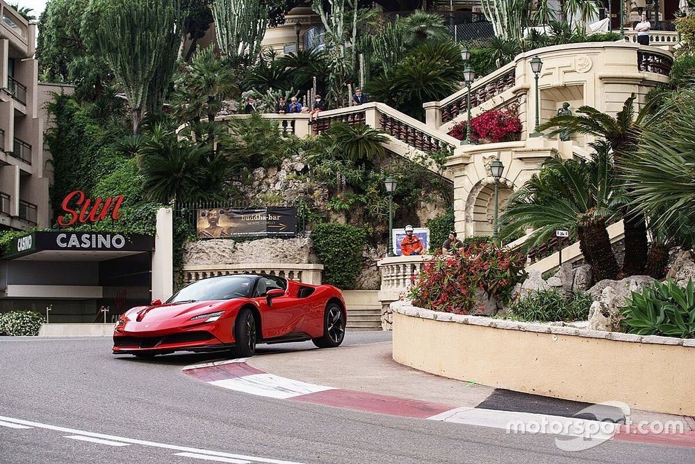 Charles Leclerc, Ferrari SF90 Stradale