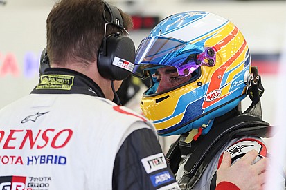 McLaren: Alonso'nun Toyota'daki rolü çok küçük
