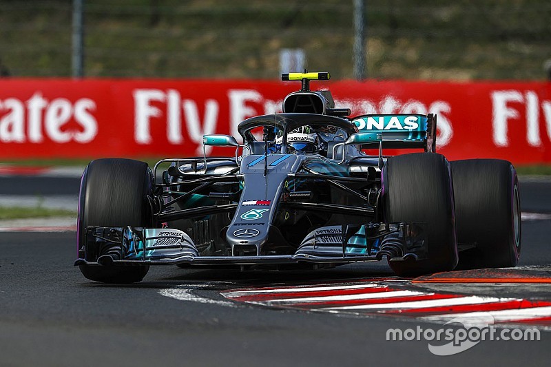 Bottas penalizzato di 10 secondi per l'entrata su Ricciardo, ma resta quinto