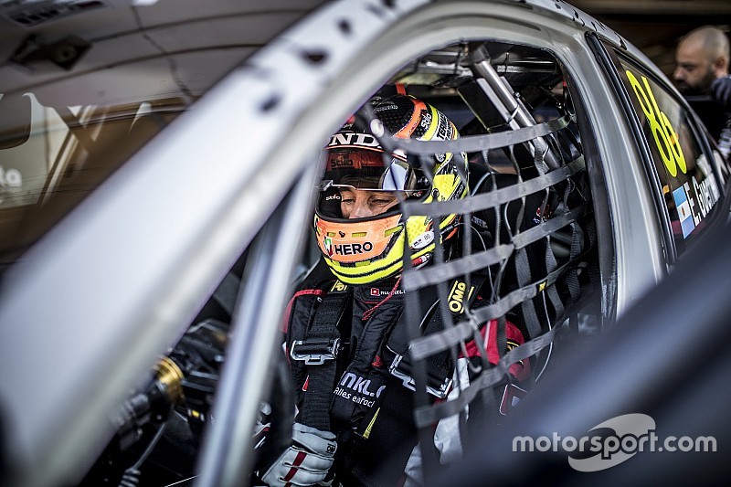 Guerrieri gana en Nordschleife y Pepe Oriola acaba segundo